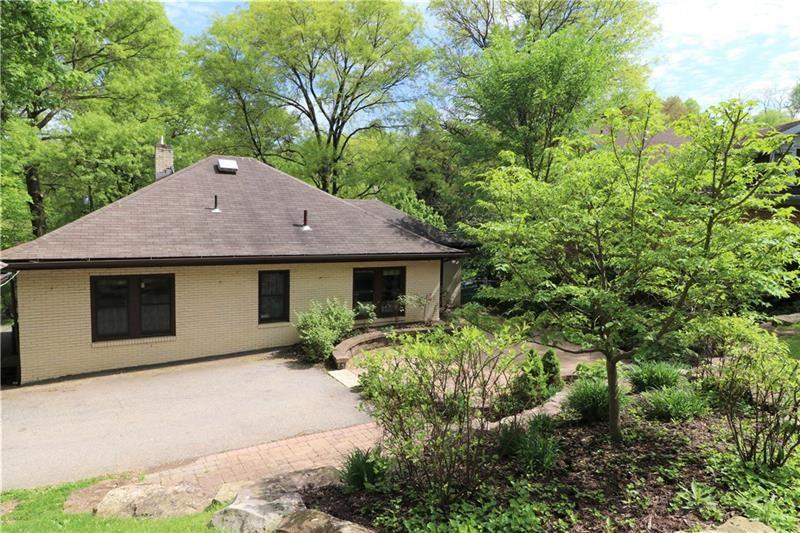 220 Bevington Road Pittsburgh, PA 15221 - Photo 20 of 25 Gallery Image 20