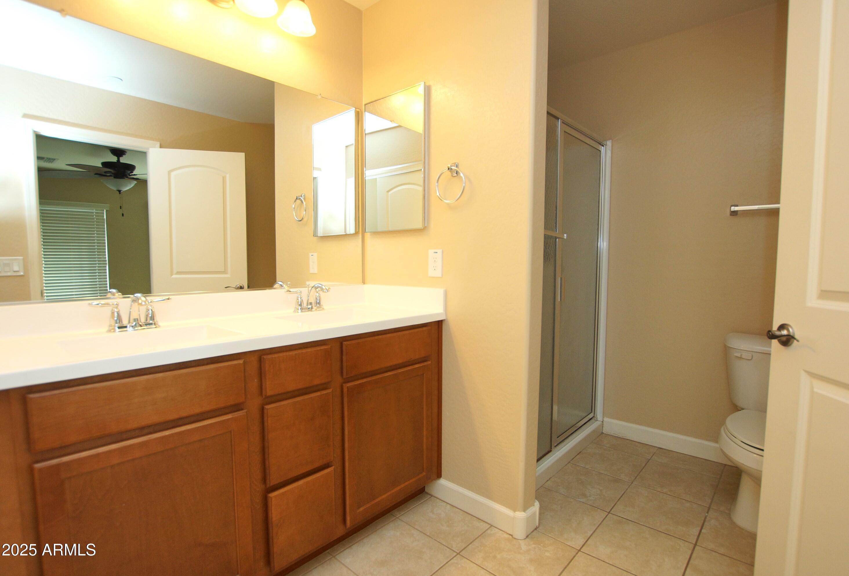 2150 West Alameda Road, Unit 1313 Phoenix, AZ 85085 - Photo 25 of 34 Main Bathroom