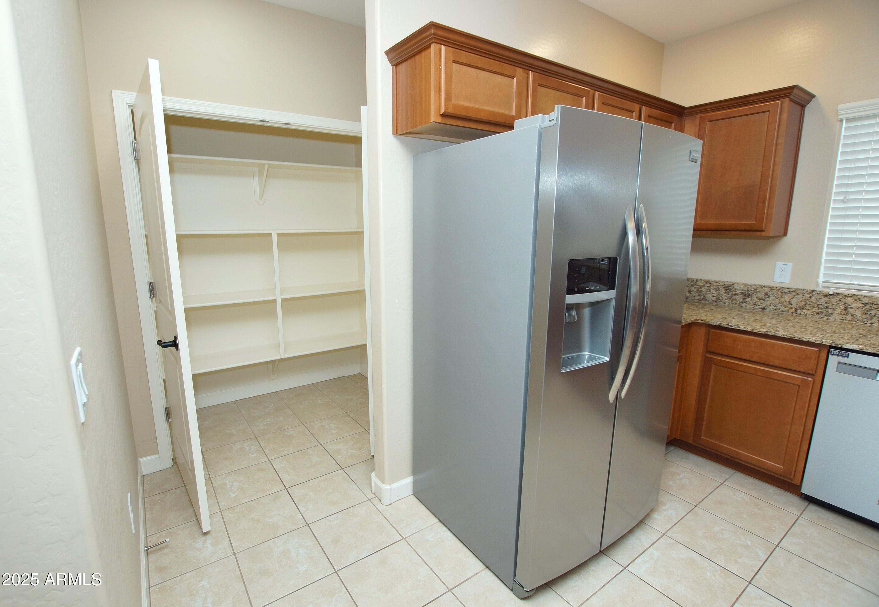 2150 West Alameda Road, Unit 1313 Phoenix, AZ 85085 - Photo 8 of 34 Kitchen Pantry