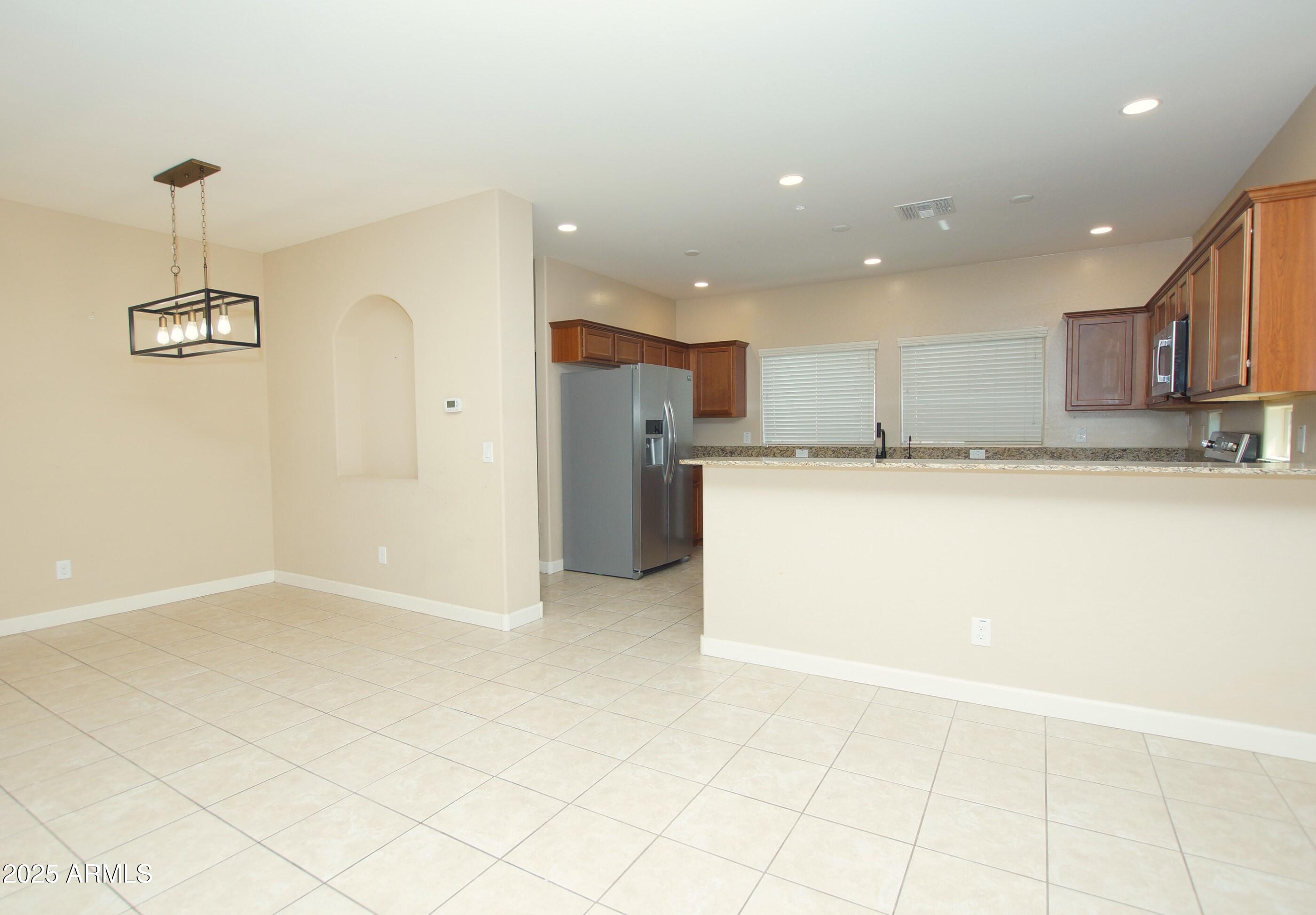 2150 West Alameda Road, Unit 1313 Phoenix, AZ 85085 - Photo 10 of 34 Kitchen and Dining