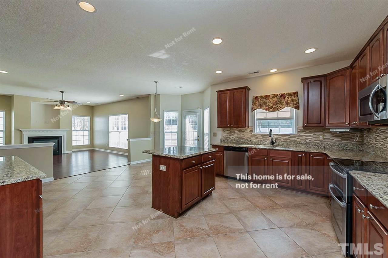 4332 Cardinal Grove Boulevard Raleigh, NC 27616 - Photo 7 of 25