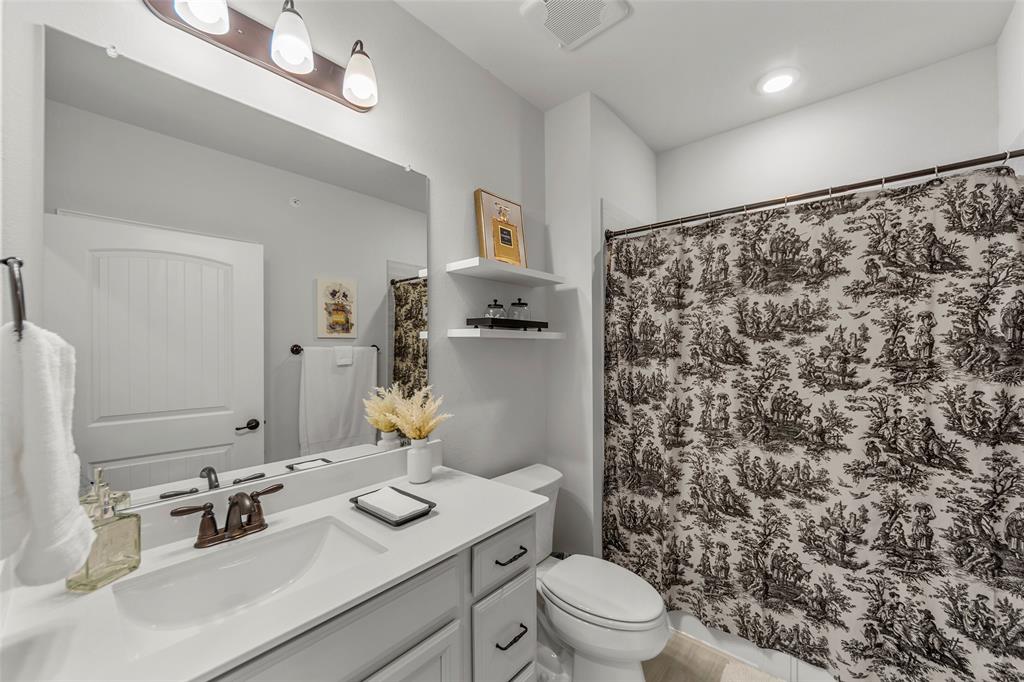 651 Watters Road, Unit I 5407 Allen, TX 75013 - Photo 13 of 38 Second Bathroom by two extra bedrooms