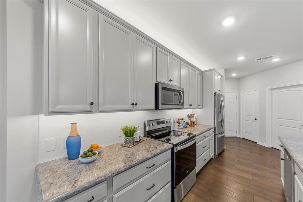 651 Watters Road, Unit I 5407 Allen, TX 75013 - Photo 6 of 38