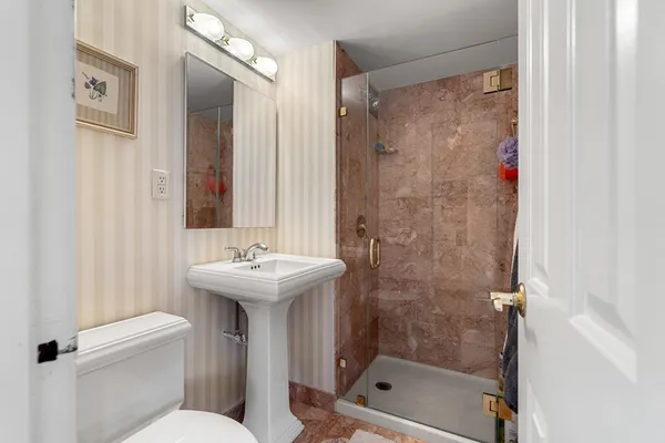 $4,700 | 2 Hawthorne Place, Unit 17M, Boston, MA 02114