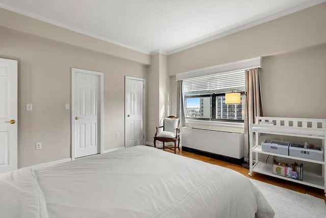 $5,000 | 2 Hawthorne Place, Unit 17M, Boston, MA 02114