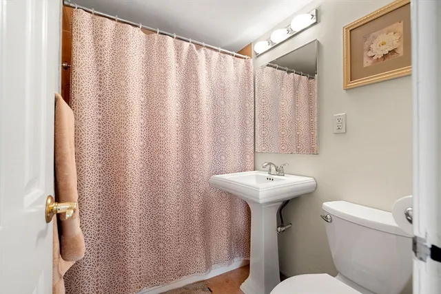 $5,000 | 2 Hawthorne Place, Unit 17M, Boston, MA 02114