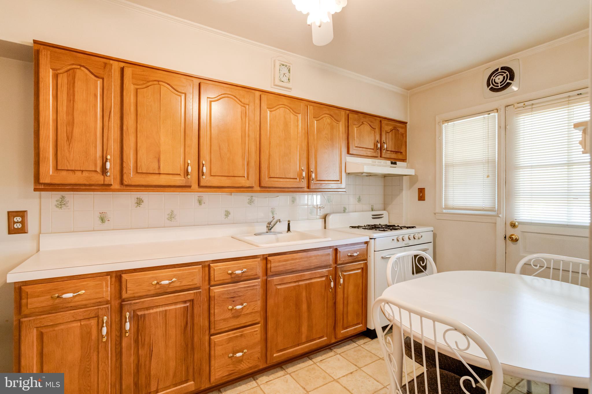 7312 Stratton Way Baltimore, MD 21224 - Photo 20 of 56 Kitchen with Lots of Cabinet Space