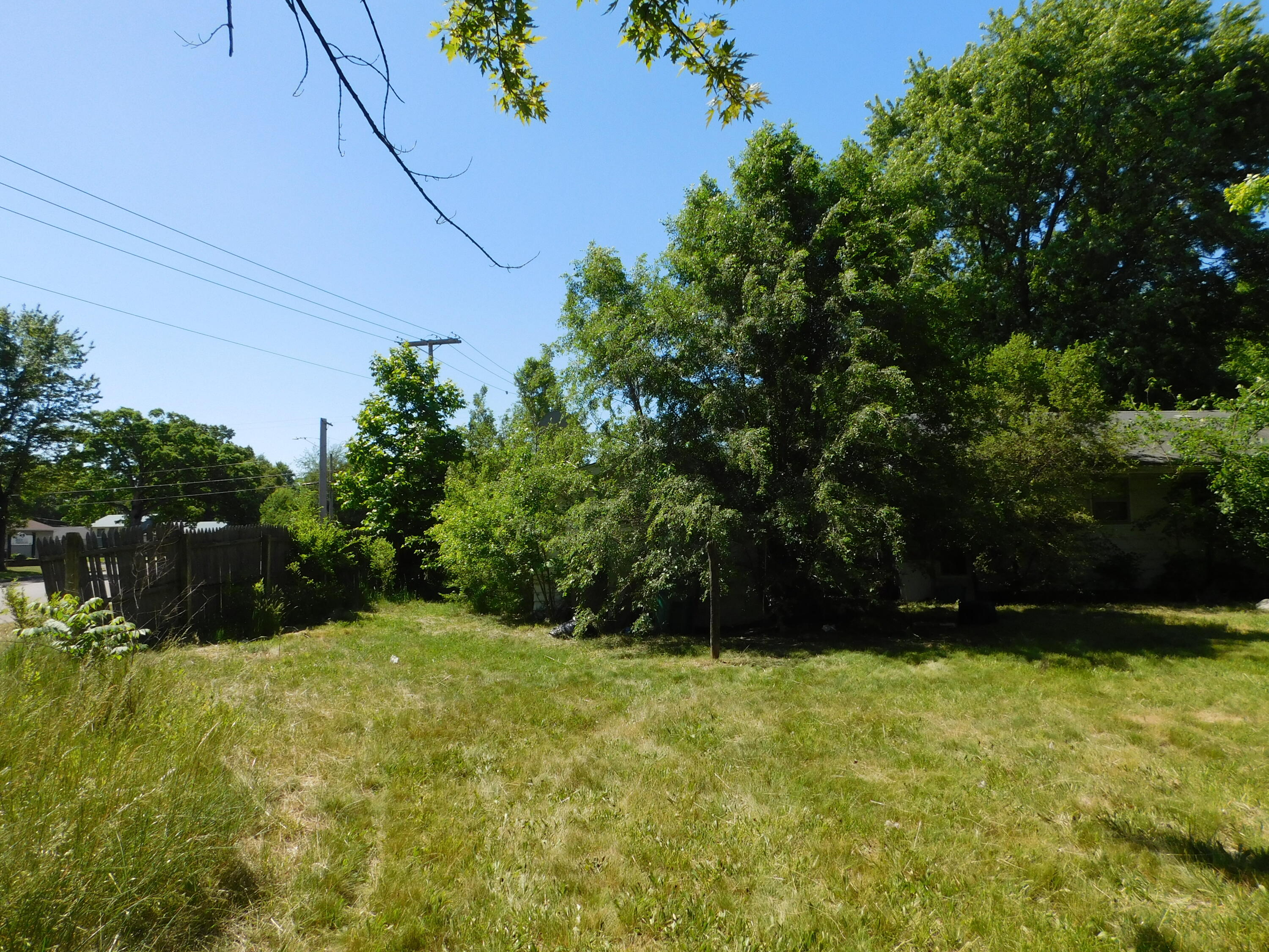 920 East Hoffman Street Three Rivers, MI 49093 - Photo 25 of 25 DSCN8784