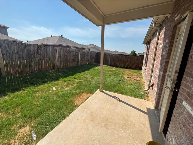 $2,100 | 1801 Christopher Creek Drive, Little Elm, TX 75068