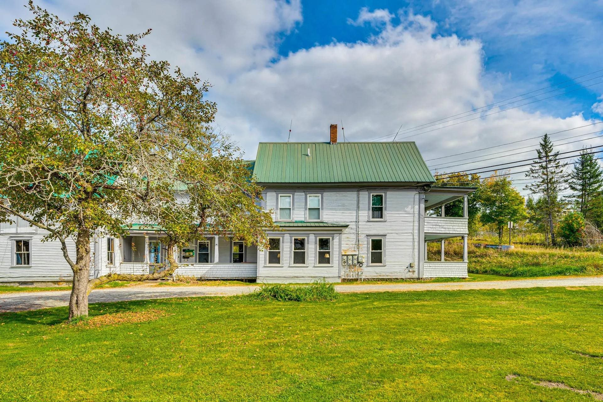 69 Pleasant Street Colebrook, NH 03576 - Photo 14 of 60