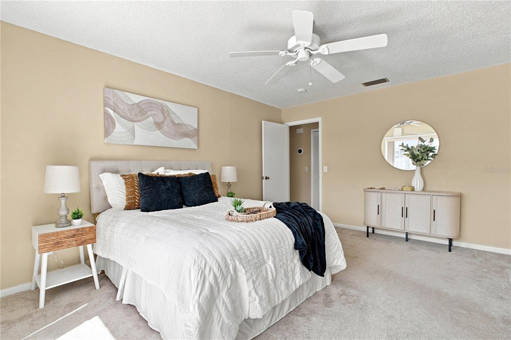 6803 Longpointe Way Tampa, FL 33615 - Photo 21 of 42 Gallery Image 21