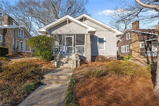 $260,000 | 413 Hillside Drive, Greensboro, NC 27401