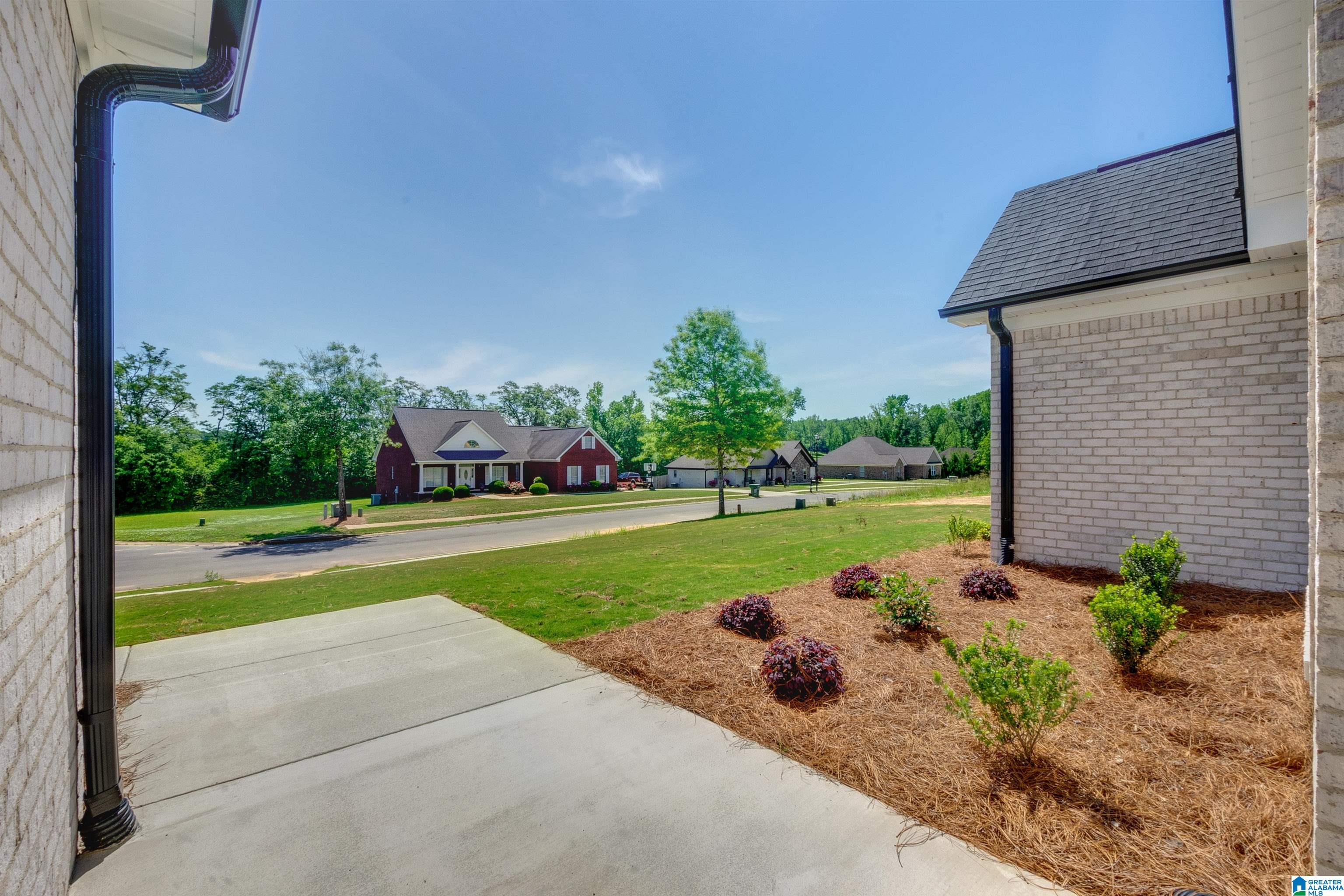 80 Crest Loop Road Clanton, AL 35045 - Photo 7 of 45