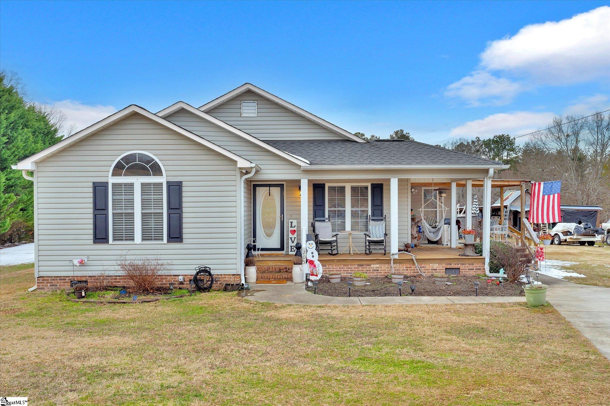 205 Meadow Ridge Road Easley, SC 29642 - Photo 2 of 25