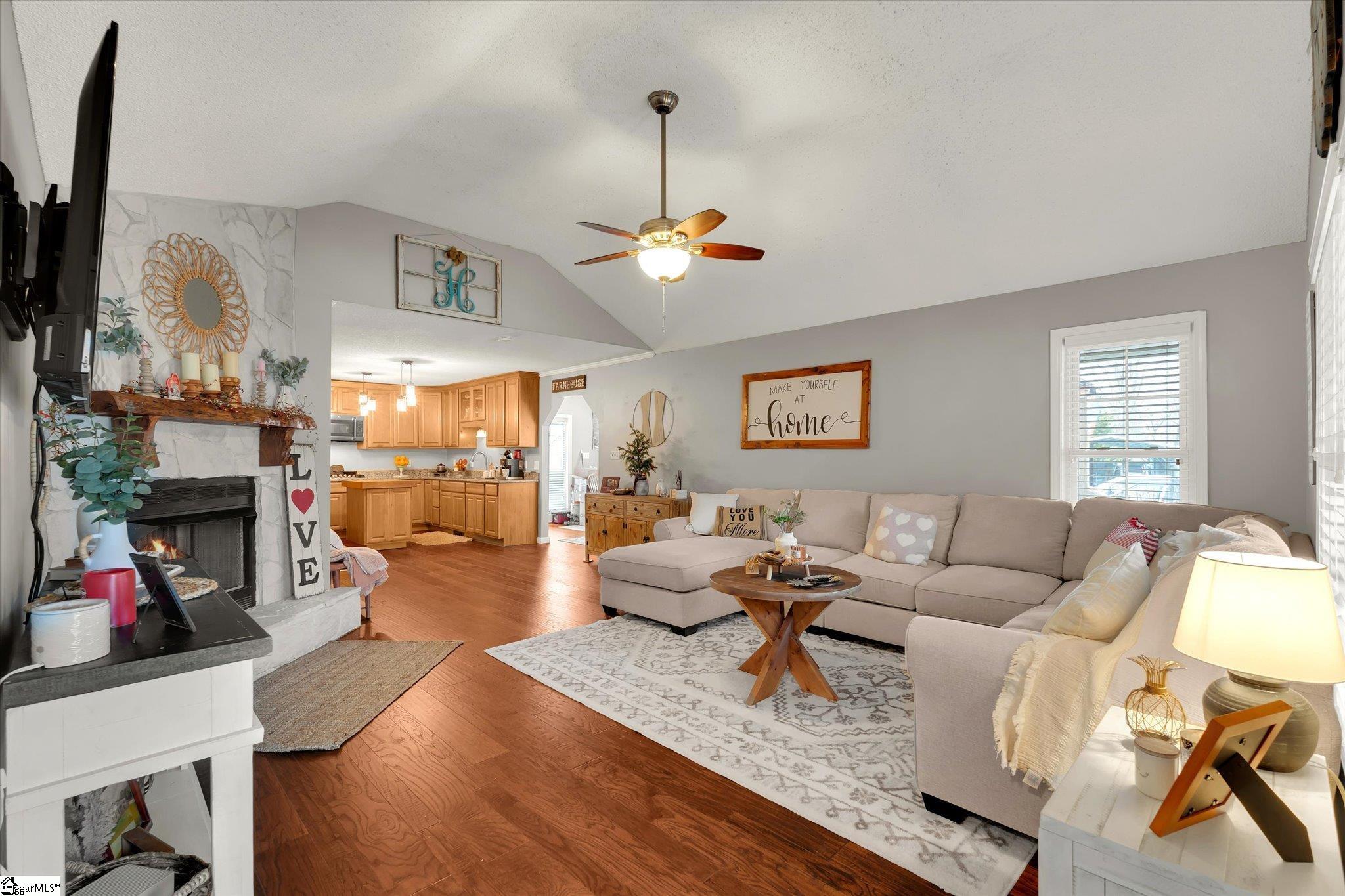 205 Meadow Ridge Road Easley, SC 29642 - Photo 4 of 25