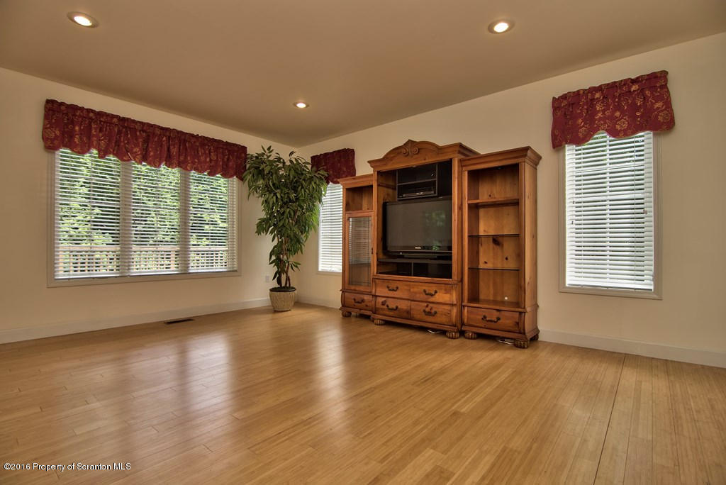 1304 Old Trail Road Clarks Summit, PA 18411 - Photo 12 of 58 Gallery Image 12