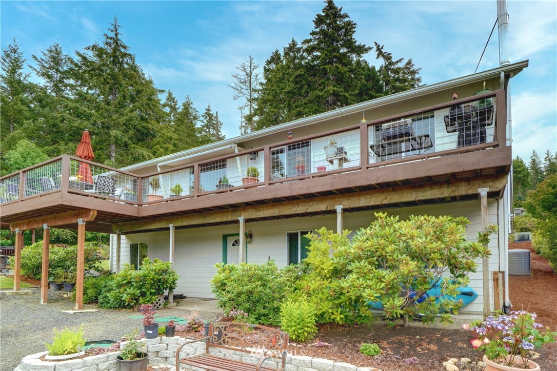 57 East Pebble Ridge Dr Union Union, WA 98592 - Photo 2 of 36 Gallery Image 2