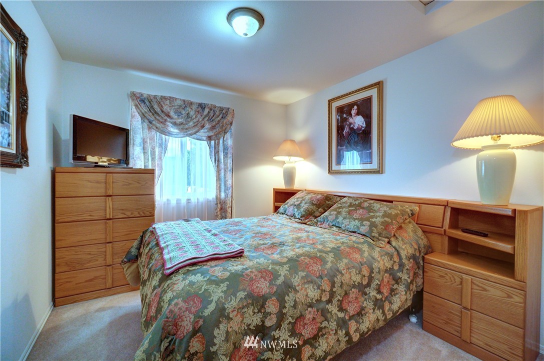 57 East Pebble Ridge Dr Union Union, WA 98592 - Photo 18 of 36 Gallery Image 18