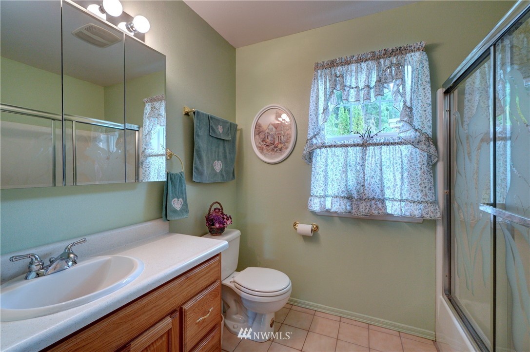 57 East Pebble Ridge Dr Union Union, WA 98592 - Photo 19 of 36 Gallery Image 19