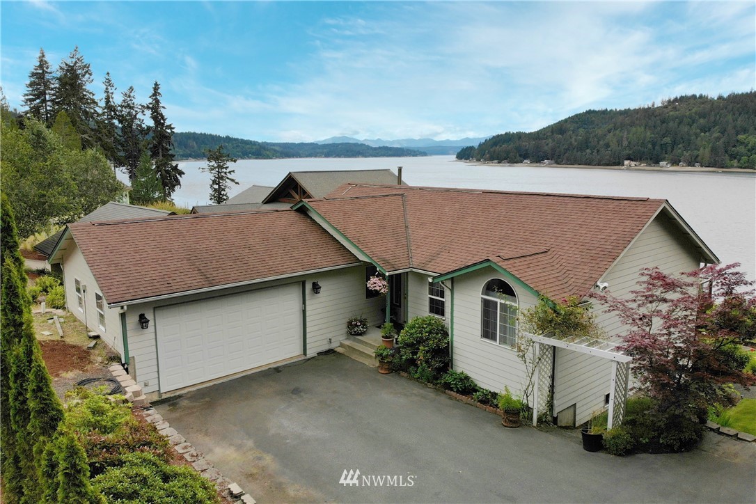 57 East Pebble Ridge Dr Union Union, WA 98592 - Photo 3 of 36 Gallery Image 3