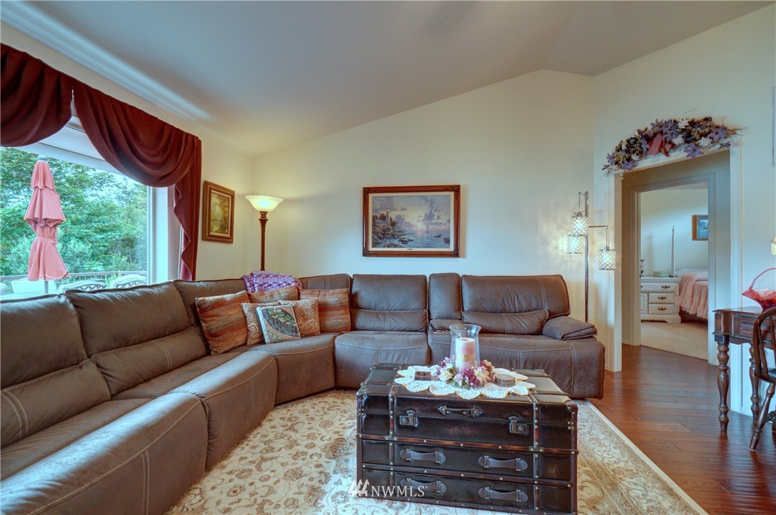 57 East Pebble Ridge Dr Union Union, WA 98592 - Photo 7 of 36 Gallery Image 7
