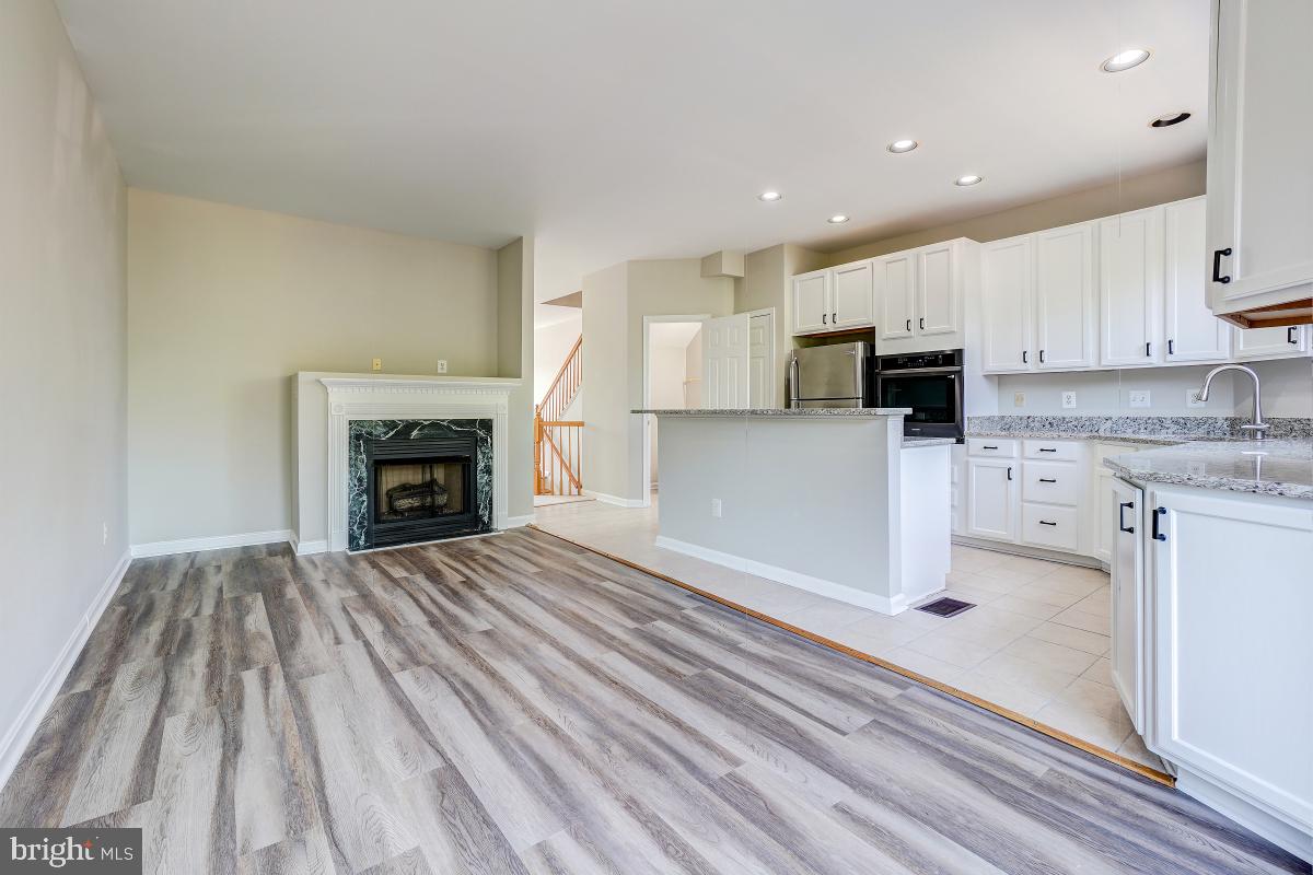 44196 Suscon Square Ashburn, VA 20147 - Photo 18 of 45 New LVP Flooring