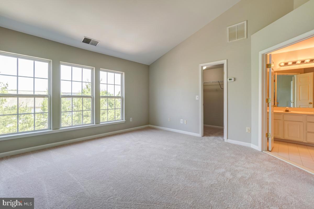 44196 Suscon Square Ashburn, VA 20147 - Photo 24 of 45 Huge Primary Bedroom