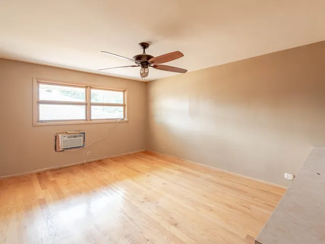 $384,900 | 6052 West 128th Street, Palos Heights, IL 60463