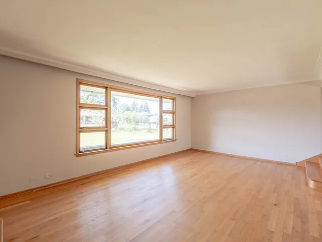 $384,900 | 6052 West 128th Street, Palos Heights, IL 60463