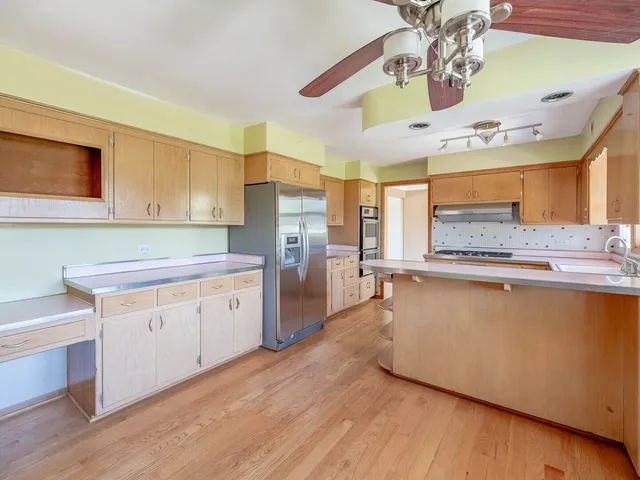 $384,900 | 6052 West 128th Street, Palos Heights, IL 60463