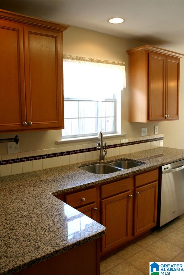 428 Daventry Circle Calera, AL 35040 - Photo 14 of 33