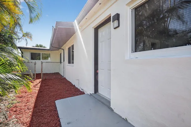 $720,000 | 621 Southeast 1st Street, Hialeah, FL 33010