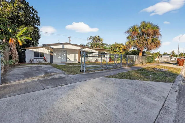 $720,000 | 621 Southeast 1st Street, Hialeah, FL 33010