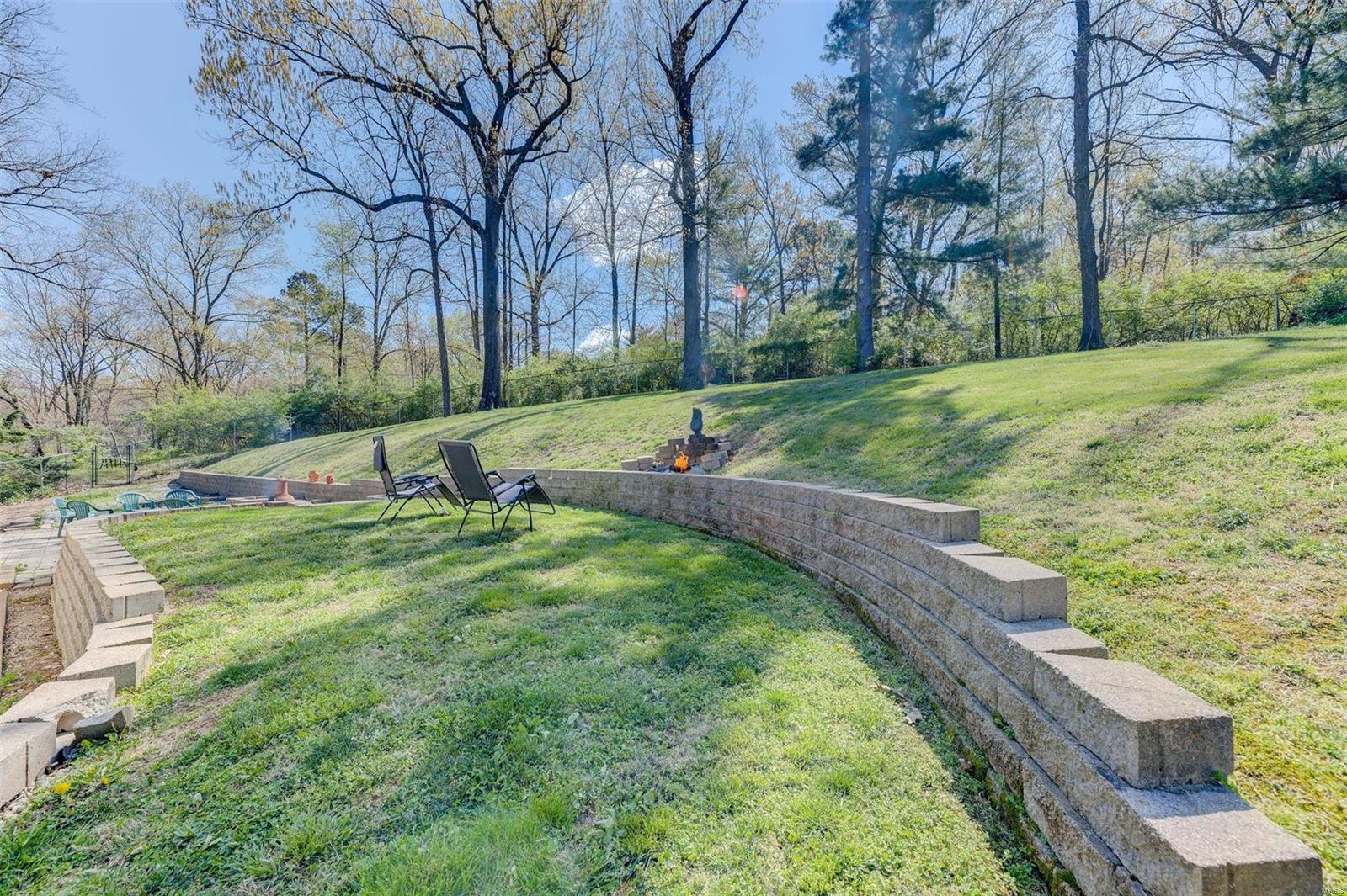 5426 Ringer Road St. Louis, MO 63129 - Photo 14 of 18 Gallery Image 14