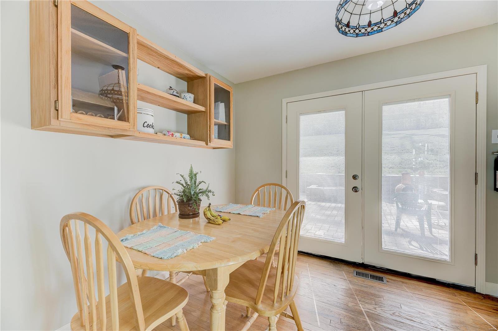 5426 Ringer Road St. Louis, MO 63129 - Photo 6 of 18 Gallery Image 6