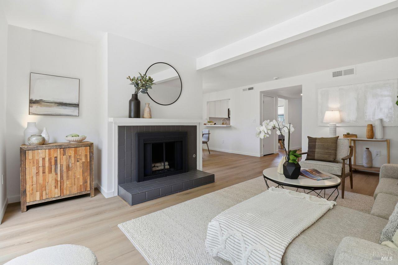 318 Sylvia Way San Rafael, CA 94903 - Photo 2 of 39