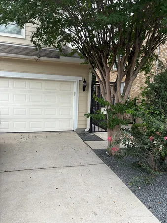 $2,395 | 2209 Alabama Street, Unit B, Houston, TX 77004