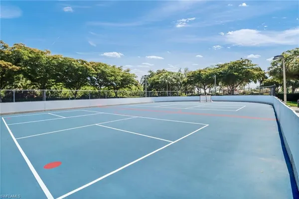 a view of a tennis court