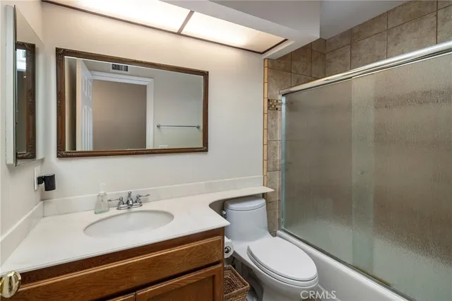 $2,199,000 | 20 Southern Wood, Irvine, CA 92603