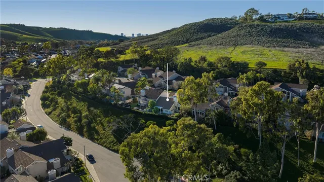 $2,199,000 | 20 Southern Wood, Irvine, CA 92603