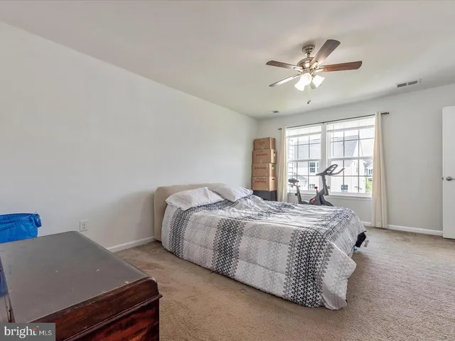 $1,825 | 76 Norwood Drive, Falling Waters, WV 25419