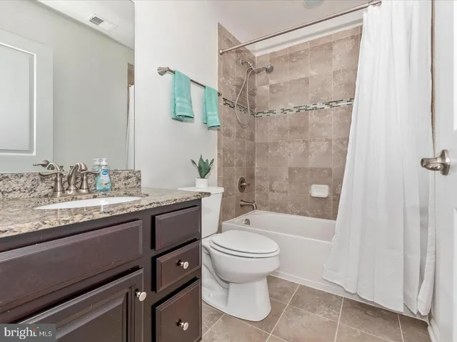 $1,825 | 76 Norwood Drive, Falling Waters, WV 25419