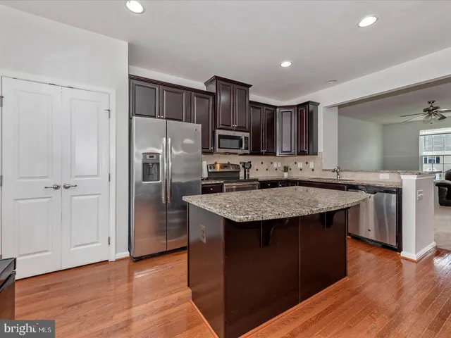 $1,825 | 76 Norwood Drive, Falling Waters, WV 25419