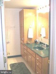 142 South Spruce Street Lititz, PA 17543 - Photo 6 of 8