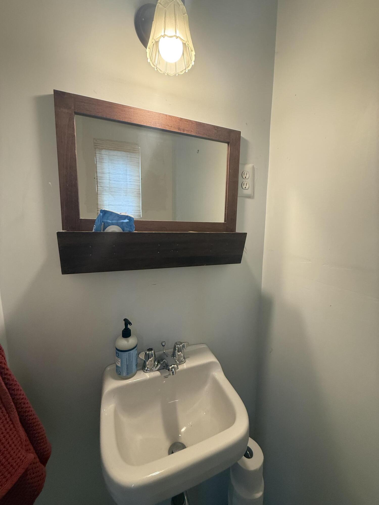 304 Katahdin Avenue Millinocket, ME 04462 - Photo 11 of 35 First Floor Half Bath