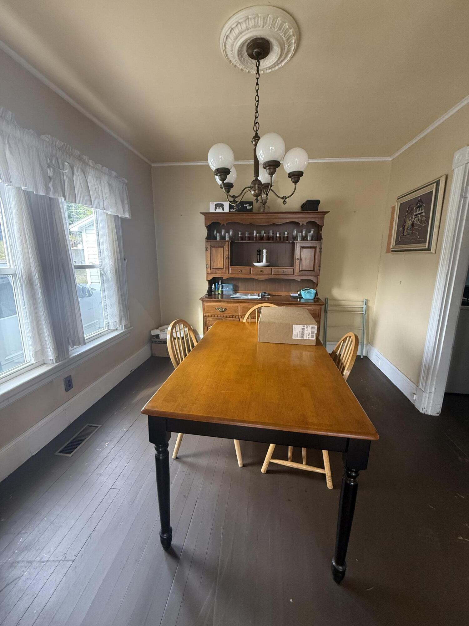 304 Katahdin Avenue Millinocket, ME 04462 - Photo 18 of 35 Dining Room