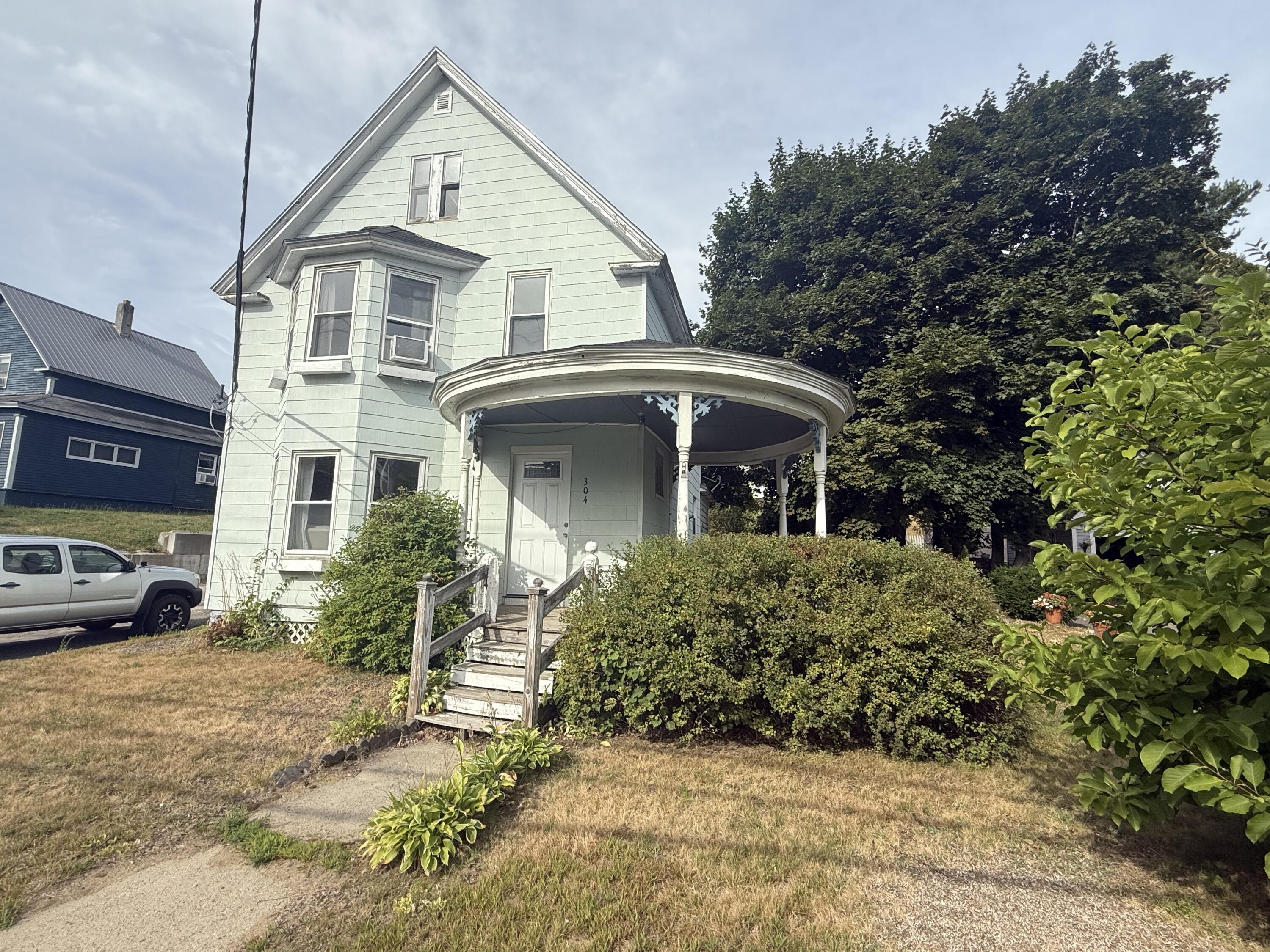 304 Katahdin Avenue Millinocket, ME 04462 - Photo 2 of 35 Front