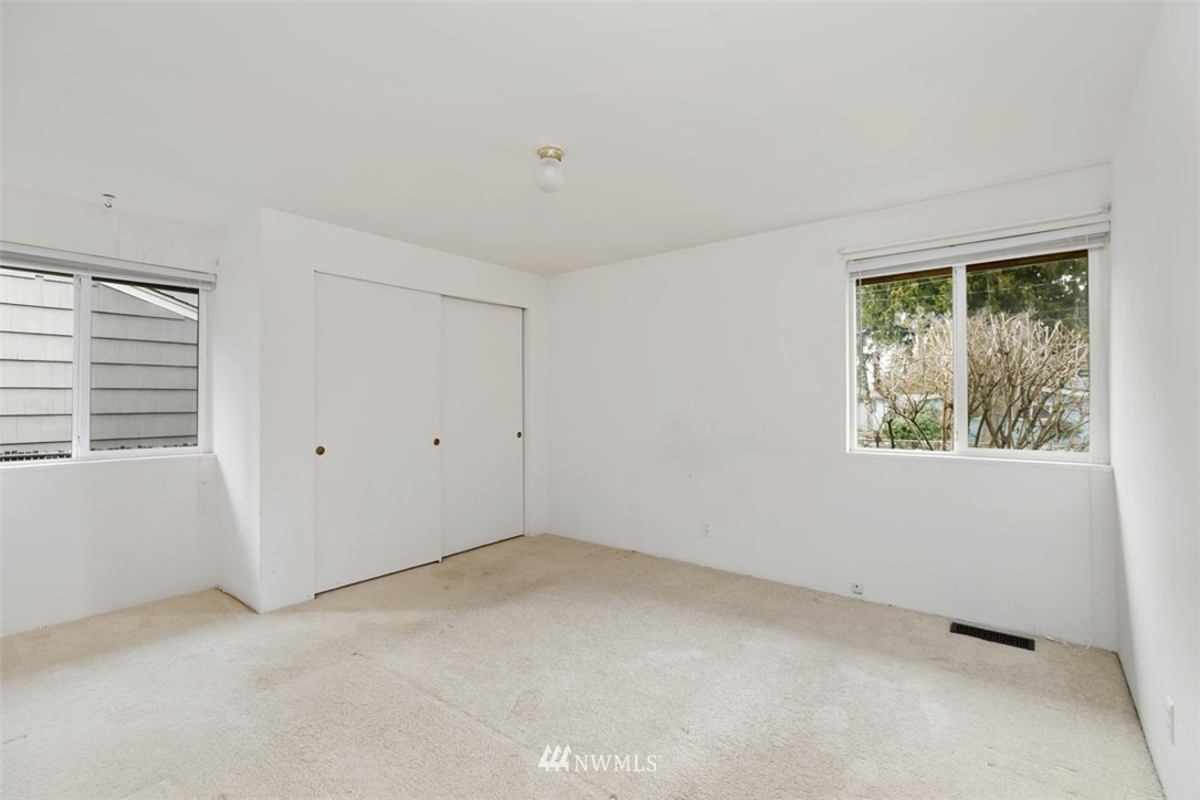 7730 194th Street Southwest Edmonds, WA 98026 - Photo 12 of 19 Gallery Image 12