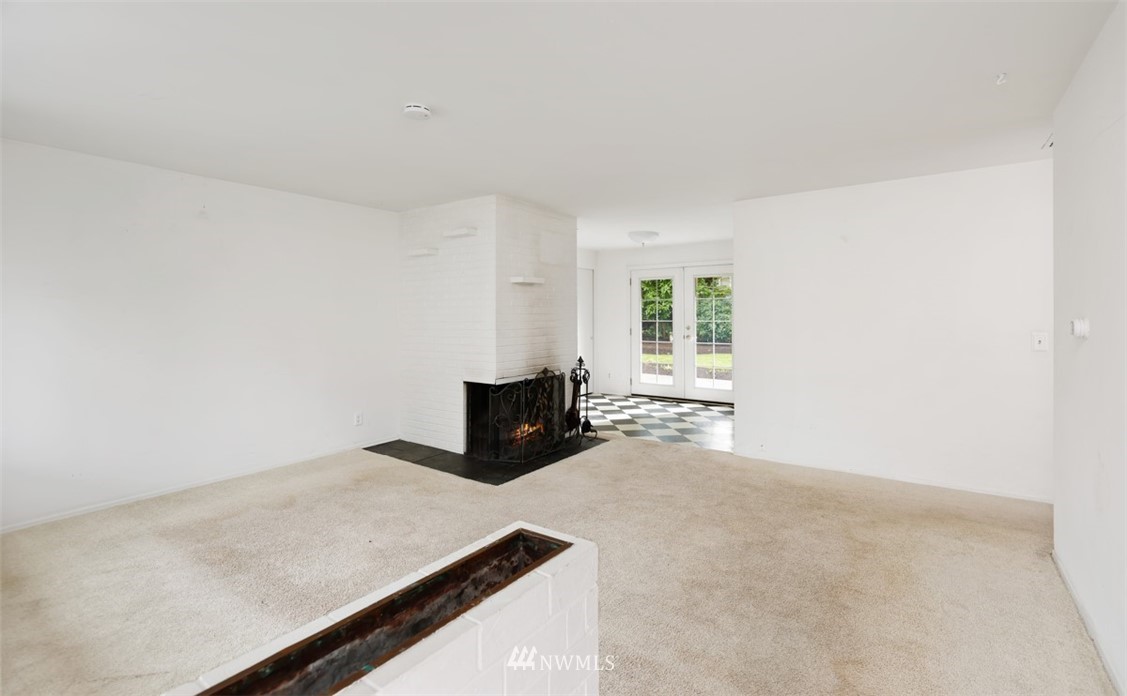 7730 194th Street Southwest Edmonds, WA 98026 - Photo 8 of 19 Gallery Image 8