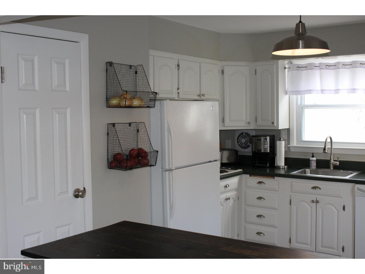 108 Evergreen Road Stratford, NJ 08084 - Photo 7 of 20
